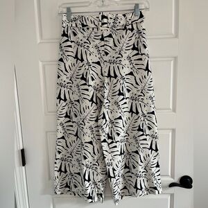 Sigrid Olsen Belted Wide Leg Cropped Pants Black White Tropical Leaf Print Sz 8